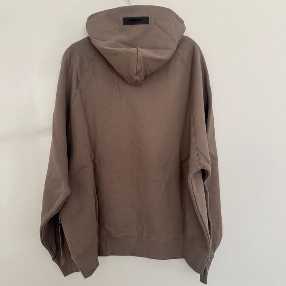 Fear of God ESSENTIALS Hoodie in Desert Taupe - Picture 5 of 9